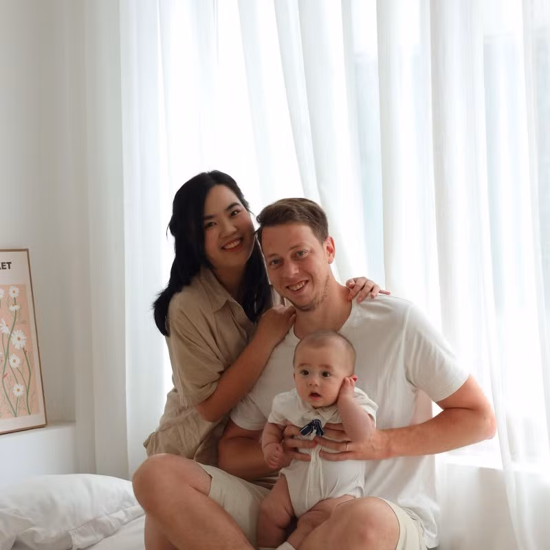 Paddy Donohue, son épouse et son fils. Photo : thoidai.com.vn