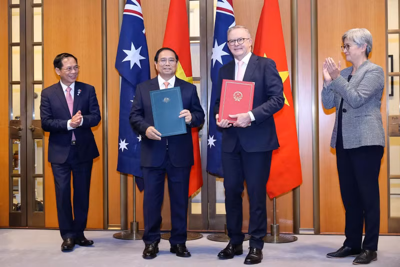 Les Premiers ministres du Vietnam et de l'Australie ont convenu de porter les relations entre le Vietnam et l'Australie au partenariat stratégique intégral, le 7 mars 2024. Photo : baoquocte.vn