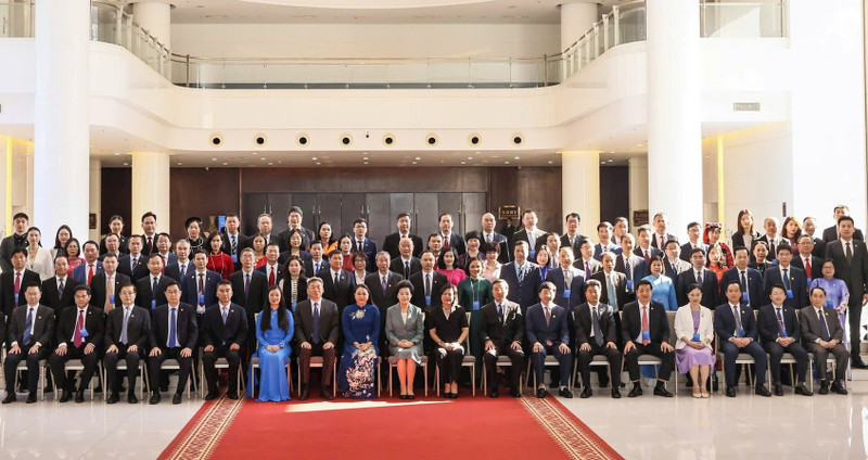 La délégation du Comité central du Front de la Patrie du Vietnam et celle de la Conférence consultative politique du peuple chinois. Photo : daidoanket.vn