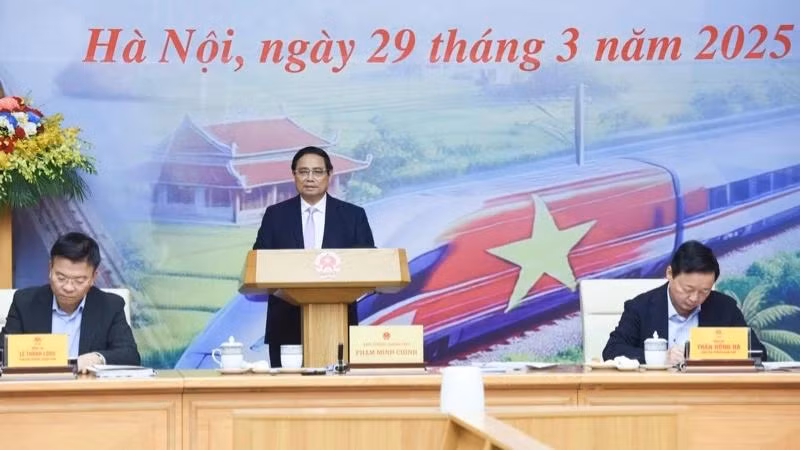 Le Premier ministre Pham Minh Chinh à la réunion. Photo : NDEL. 