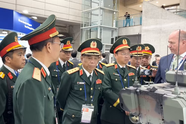 Le Vietnam participe à l'exposition japonaise sur la défense et la sécurité (DSEI) 2025. Photo : khoahocdoisong.