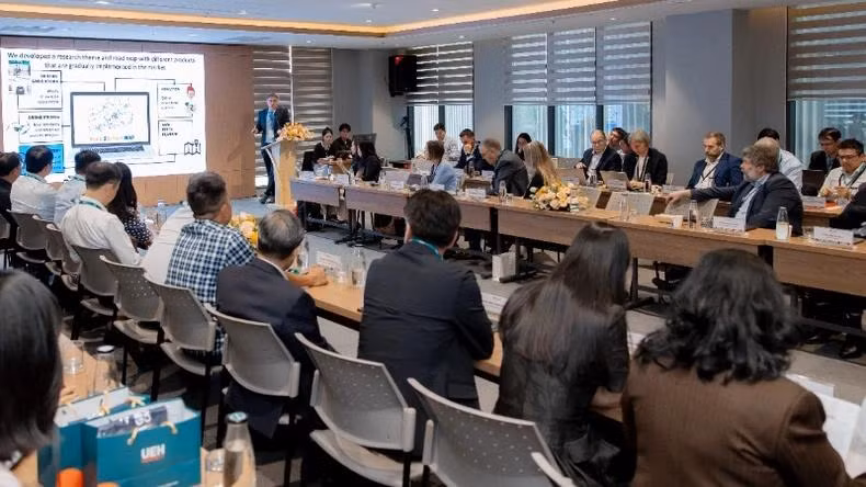 Lors du séminaire. Photo : NDEL. Lors du séminaire. Photo : NDEL.