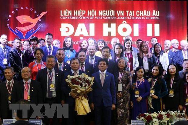 Membres du nouveau Comité exécutif. Photo : VNA