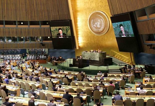Le Vice-Premier ministre permanent Pham Binh Minh prend la parole lors du débat général de la 77e session de l'Assemblée générale des Nations unies à New York. Photo : VNA.