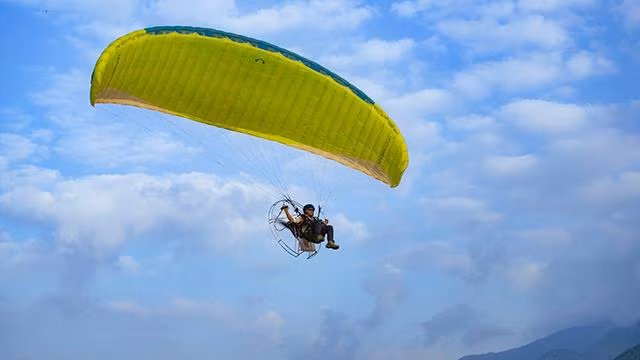 Avec des conditions météorologiques favorables, les pilotes et les touristes ont vécu des expériences inoubliables.