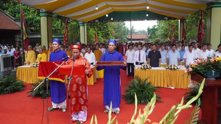 La cérémonie en mémoire de Nguyên Trai, à l’occasion du 580e anniversaire de son décès. Photo :VOV