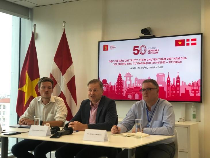 Point de presse sur la visite au Vietnam du prince Frederik de Danemark. Photo : VOV