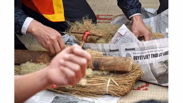 La fête de la cuisson du riz au village Thi Câm ảnh 2