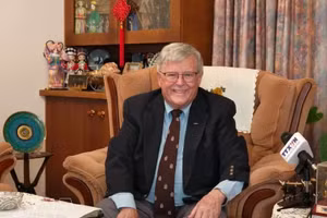 Carl Thayer de l’Académie australienne de la Défense (Université de Nouvelle-Galles du Sud). Photo : VNA.
