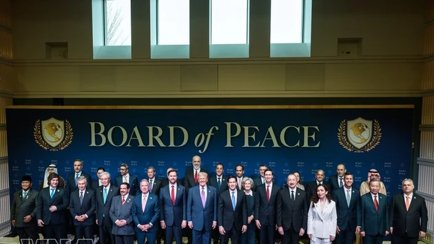 Le secrétaire général To Lam et les chefs de délégation assistent à la réunion inaugurale du Conseil de la paix sur Gaza. Photo : VNA.