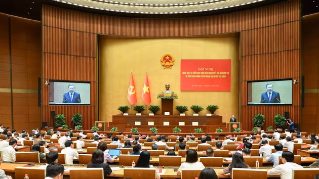 Vue d’ensemble de la conférence nationale consacrée à l’étude et à la mise en œuvre de la Résolution n°06-NQ/TW du Bureau politique relative à l’application de la ligne diplomatique définie lors du 14e Congrès national du Parti. Photo : DUY LINH