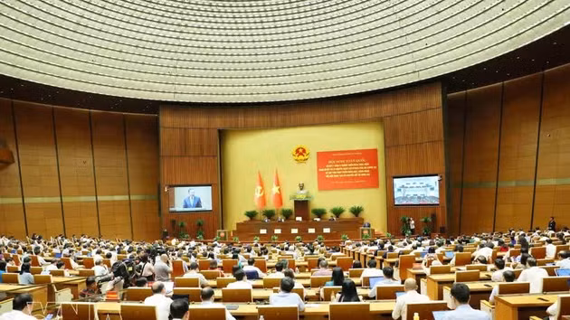 Une session de la 16e Assemblée nationale. Photo : VNA.