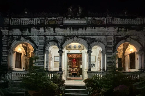 La maison ancienne a été construite en 1895 par Huynh Cam Thuan, père de Huynh Thuy Le, un riche commerçant chinois (originaire du Fujian, Chine). Photo : VNA.