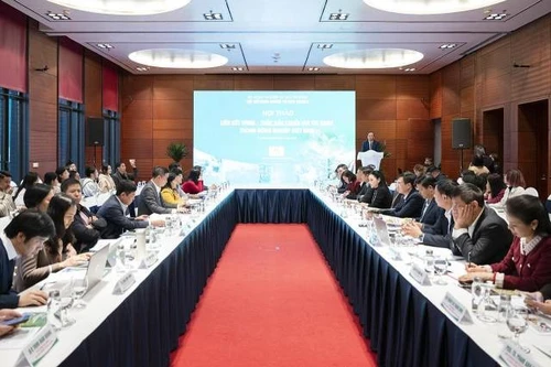 Séminaire « Coopération régionale – Promotion de la chaîne de valeur verte dans l’agriculture vietnamienne ». Photo: baophapluat.vn