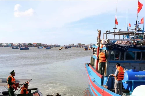 Khanh Hoa durcit les mesures contre la pêche INN. Photo : VNA.