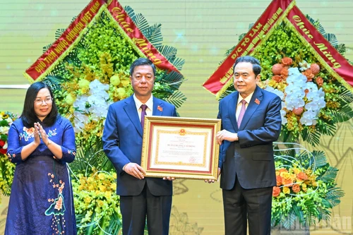 [Photos] Le président de l’Assemblée nationale Tran Thanh Man à la célébration du 80ᵉ anniversaire de la Maison d’édition Su That