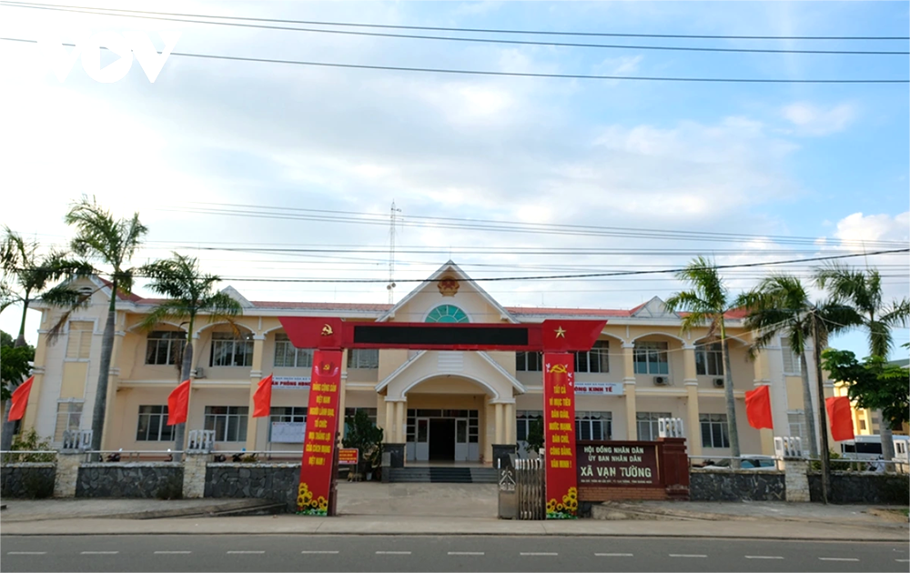 Van Tuong entre dans une nouvelle ère de développement. Photo : VOV. xa-van-tuong-tren-co-so-hop-nhat-cua-cac-xa-binh-thuan-binh-dong-binh-hai-binh-tri-binh-phuoc-binh-hoa-va-binh-phuoc-mo-ra-co-hoi-phat-trien-moi.png