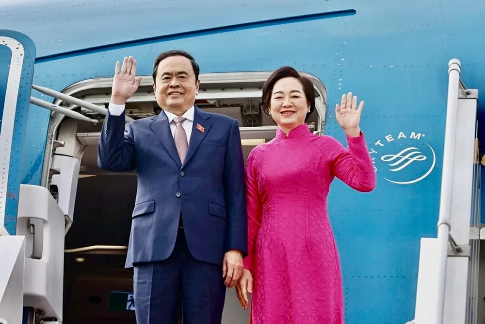 Du 22 au 30 juillet, le président de l’Assemblée nationale Tran Thanh Man, son épouse et la délégation vietnamienne de haut niveau participeront à la 6ᵉ Conférence des présidents de parlement, mèneront des activités bilatérales en Suisse et effectueront des visites officielles au Maroc et au Sénégal. Photo : Portail électronique de l’Assemblée nationale. hop-tac-nghi-vien-viet-nam-thuy-sy-khang-dinh-niem-tin-vao-doi-thoai-va-hoa-binh-20250720202204.png