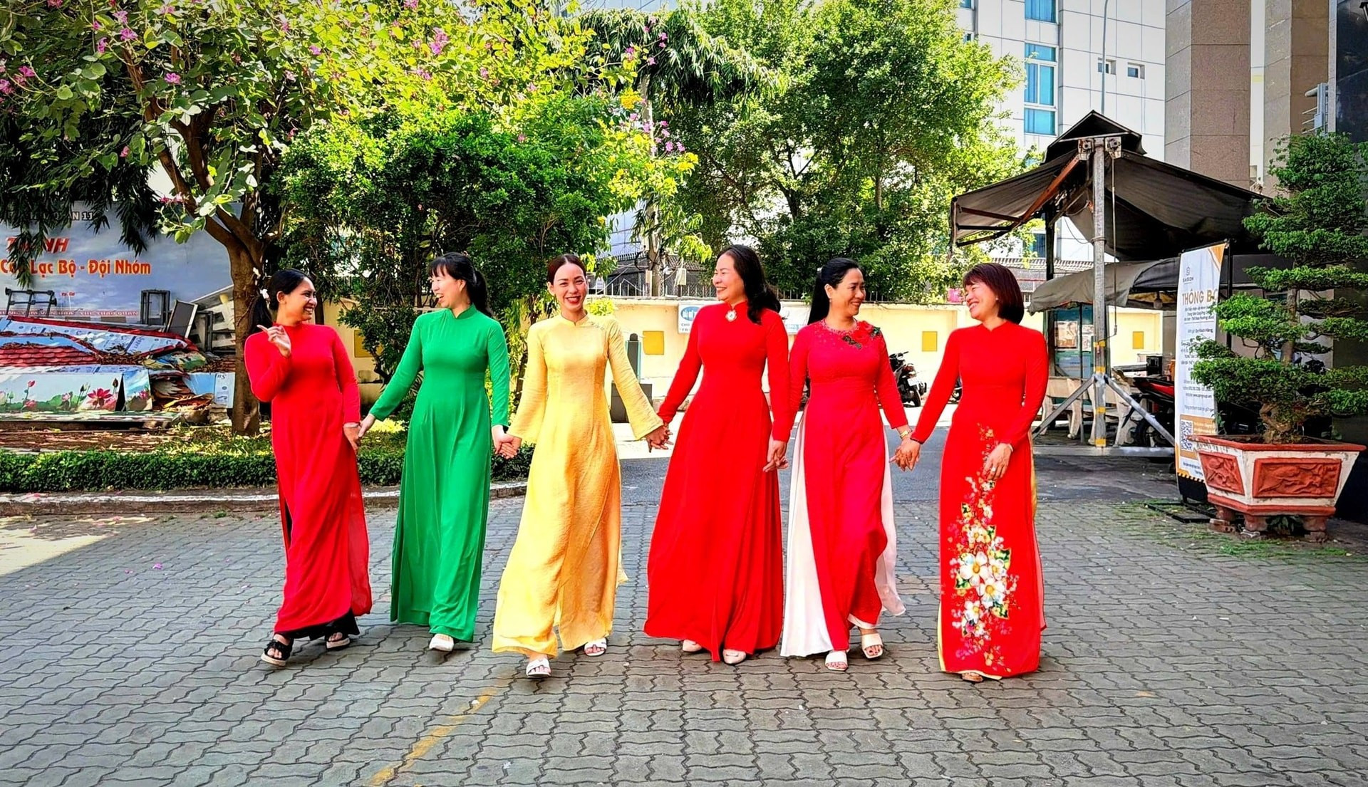 a108ao-dai-binh-thoi.jpg