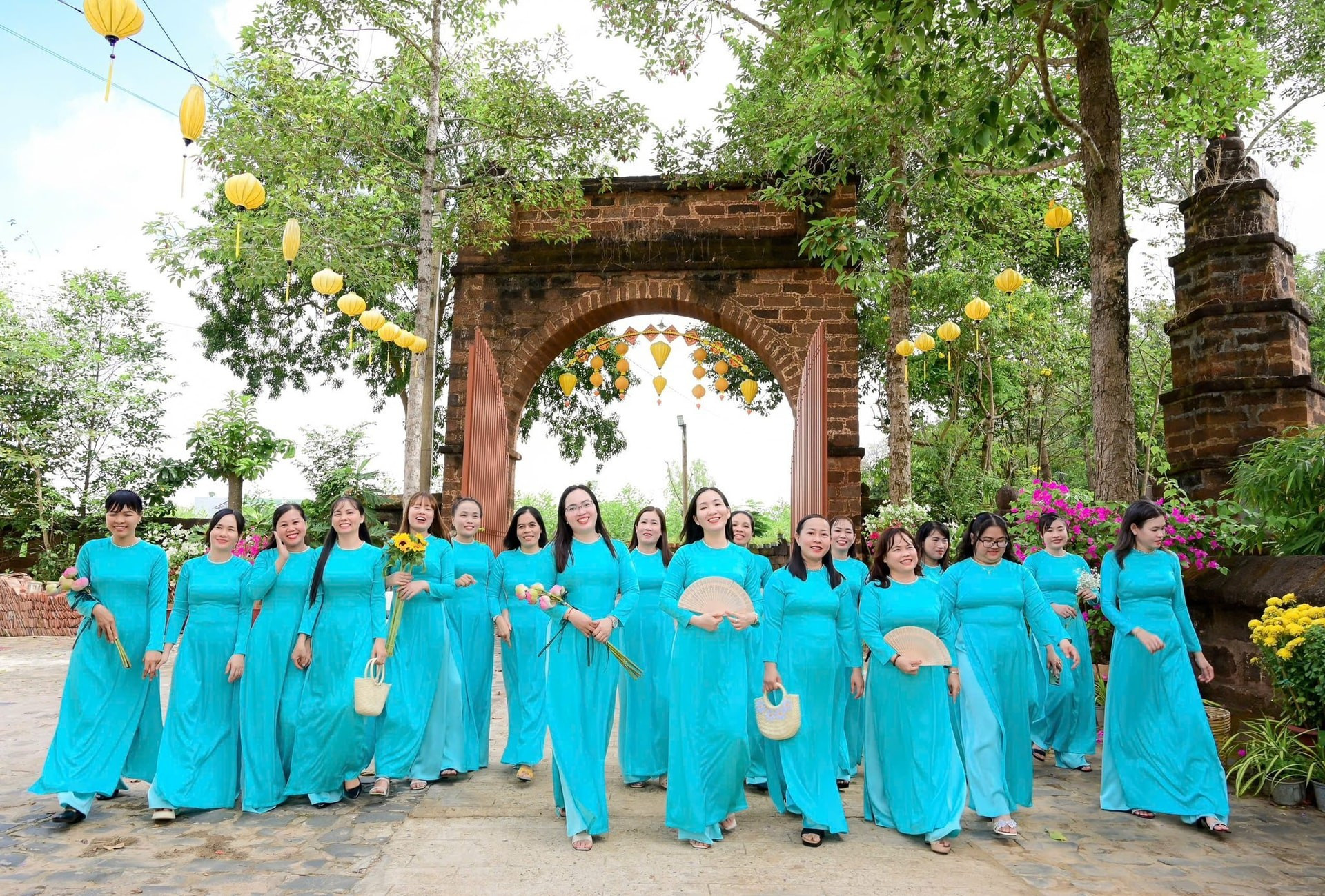 a112ao-dai-long-dien.jpg