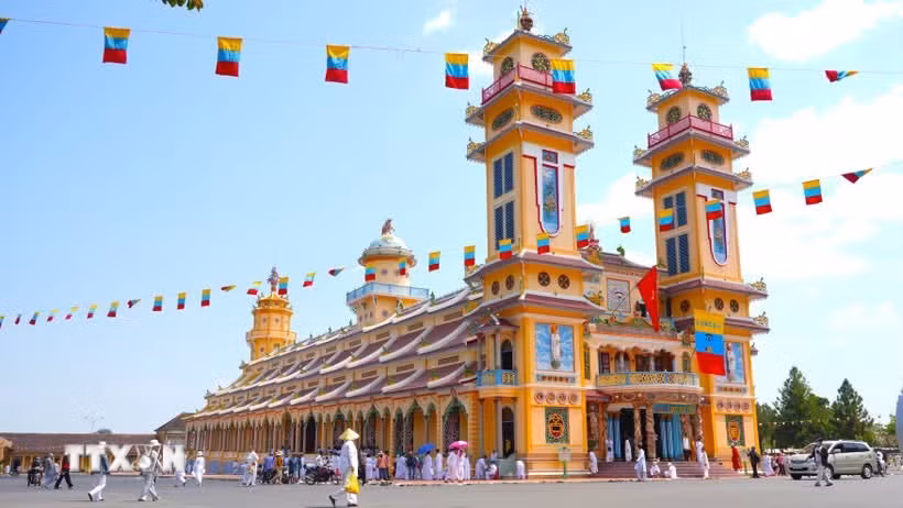 du-lich-tay-ninh-tiem-nang-vuon-tam-quoc-te-1-1.jpg