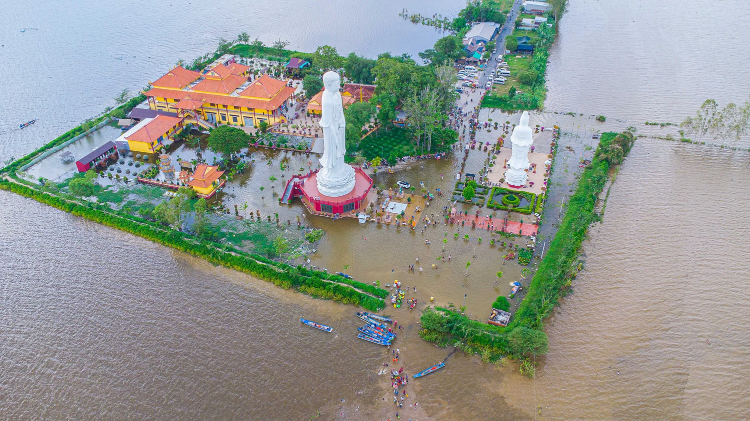 La pagode Phu Son Tu, surnommée pagode Nui Noi. Photo : PLO. 1.png