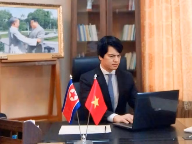 L'ambassadeur du Vietnam en RPDC, Lê Ba Vinh. Photo: VNA