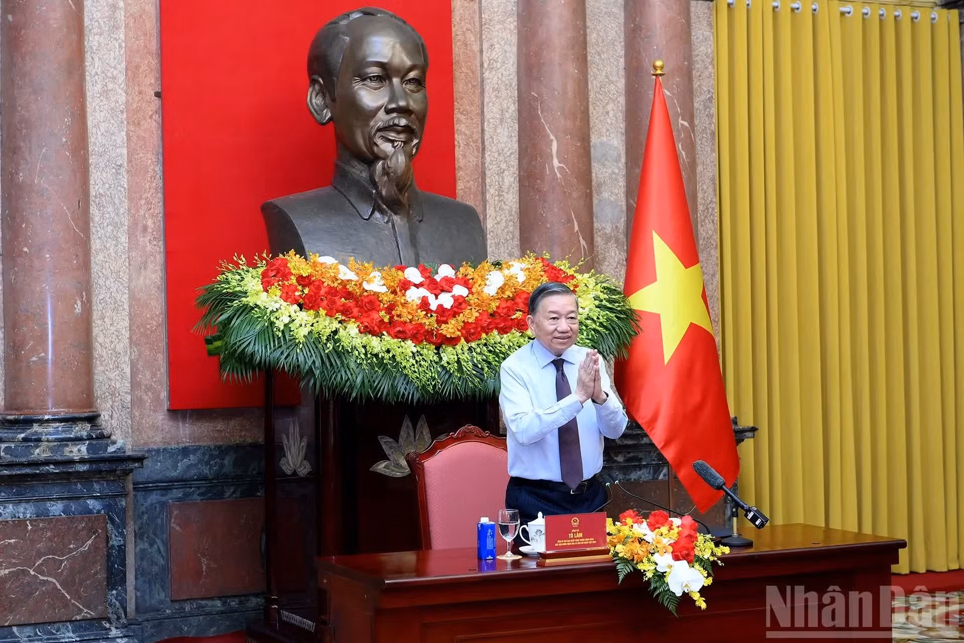 Le secrétaire général du Parti communiste vietnamien et président de la République, To Lam, préside la rencontre.