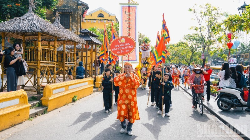 Le Têt Nguyên Tiêu, patrimoine culturel immatériel national, a lieu du 2 au 4 mars. 