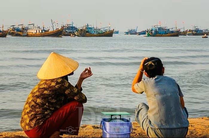 D’anciennes embarcations rudimentaires, limitées à la pêche côtière, Phuoc Hai est passé aujourd’hui à plus de 500 navires équipés de technologies modernes. 9.jpg