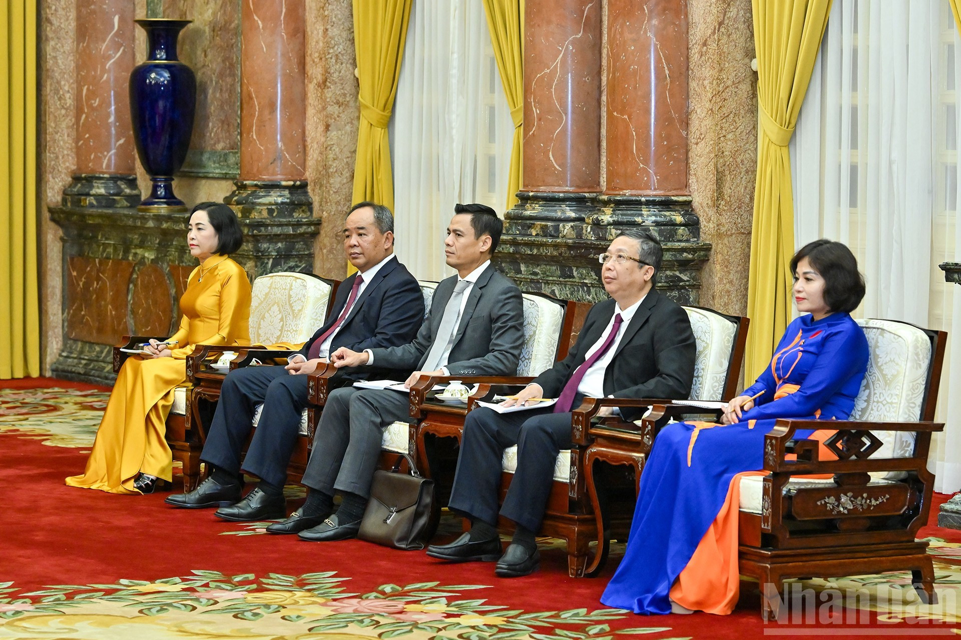 Les délégués vietnamiens présents à l’entretien. 6.jpg