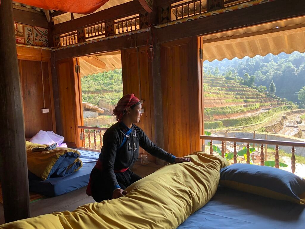 À l’intérieur du homestay Ban Liên Pine du couple Lâm A Hà et Vàng Thi Thông.