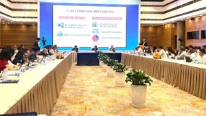 Lors du Forum économique du Vietnam 2026. Photo : NDEL.