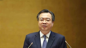 Nguyen Thanh Nghi, membre du Bureau politique, secrétaire du Comité central et chef de la Commission centrale des politiques et stratégies du Parti. Photo : VNA.