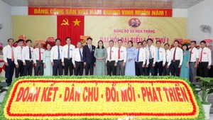 Le Comité du Parti de la commune de Hoa Thang organise son premier Congrès des délégués pour le mandat 2025-2030. Photo : NDEL.