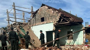 Le typhon Kalmaegi cause de lourds dégâts. Photo : Thanhnien.