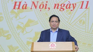Le Premier ministre Pham Minh Chinh prend la parole lors de la réunion. Photo : VGP.