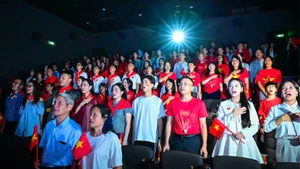 “Tổ quốc trong tim” : un film-concert qui fait vibrer le patriotisme