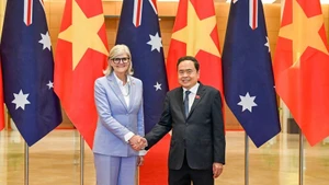 Le président de l’Assemblée nationale, Trân Thanh Mân et la gouverneure générale d’Australie, Sam Mostyn. Photo : NDEL.