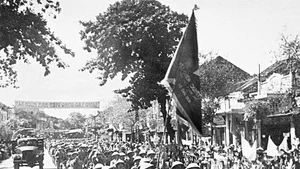 71e anniversaire de la Libération de la capitale : un jalon héroïque des Hanoïens