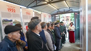 L’exposition itinérante « Khat vong tu do » au musée des prisonniers révolutionnaires. Photo : Comité d’organisation.