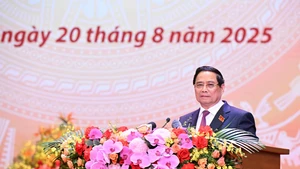 Le Premier ministre Pham Minh Chinh à la cérémonie marquant le 80e anniversaire de la fondation du gouvernement de la République socialiste du Vietnam, le 20 août 2025. Photo : VGP.