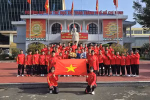 La délégation vietnamienne des arts martiaux traditionnels vietnamiens au départ pour Cervia 2026. (Photo : MG)