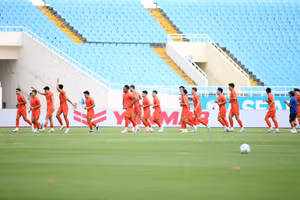 La sélection vietnamienne au stade My Dinh. Photo: vietnamnet.vn