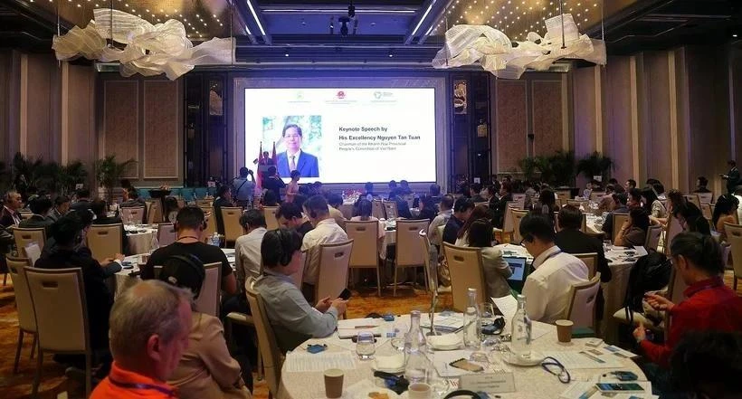 Conférence de promotion de l'investissement Khánh Hòa - Singapour. Photo : VNA.