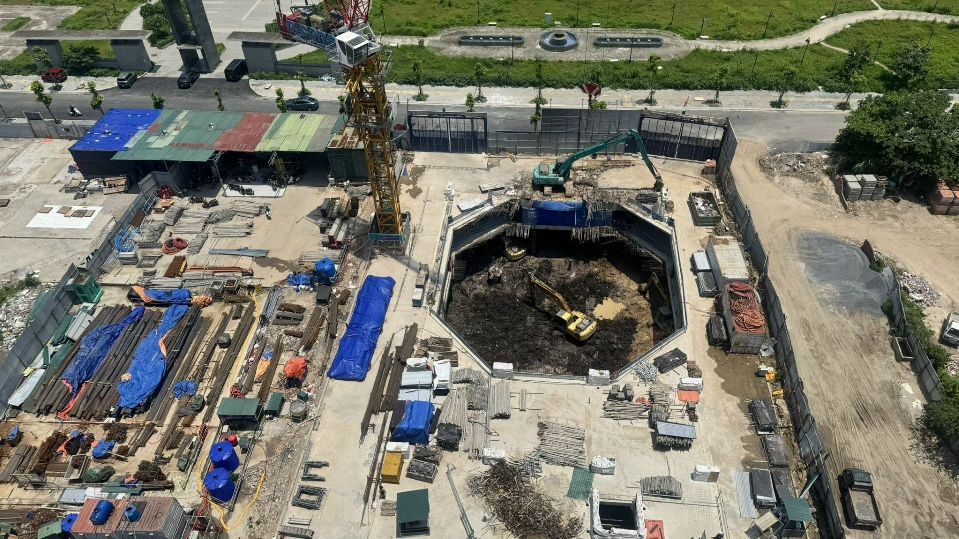 Pour promouvoir les bâtiments verts, il est nécessaire d’élaborer et d’appliquer un outil d’évaluation adapté, sous l’égide du ministère de la Construction. Photo : HNV. m5.jpg