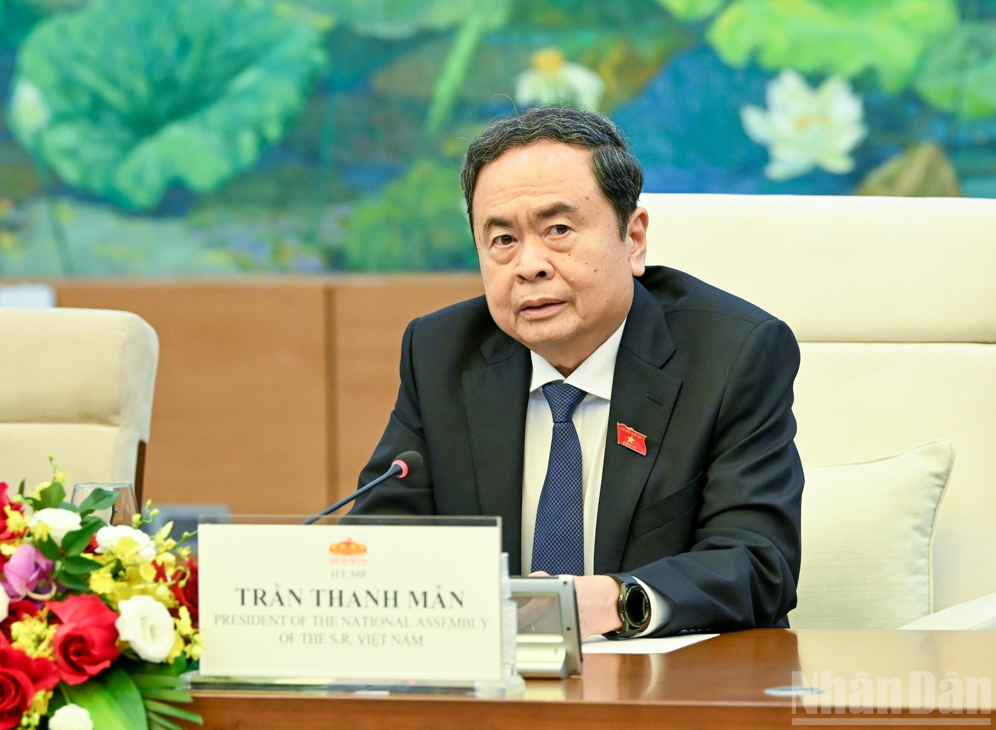 Le président de l’Assemblée nationale Tran Thanh Man prenant la parole lors de la rencontre. (Photo : Duy Linh) 6.jpg