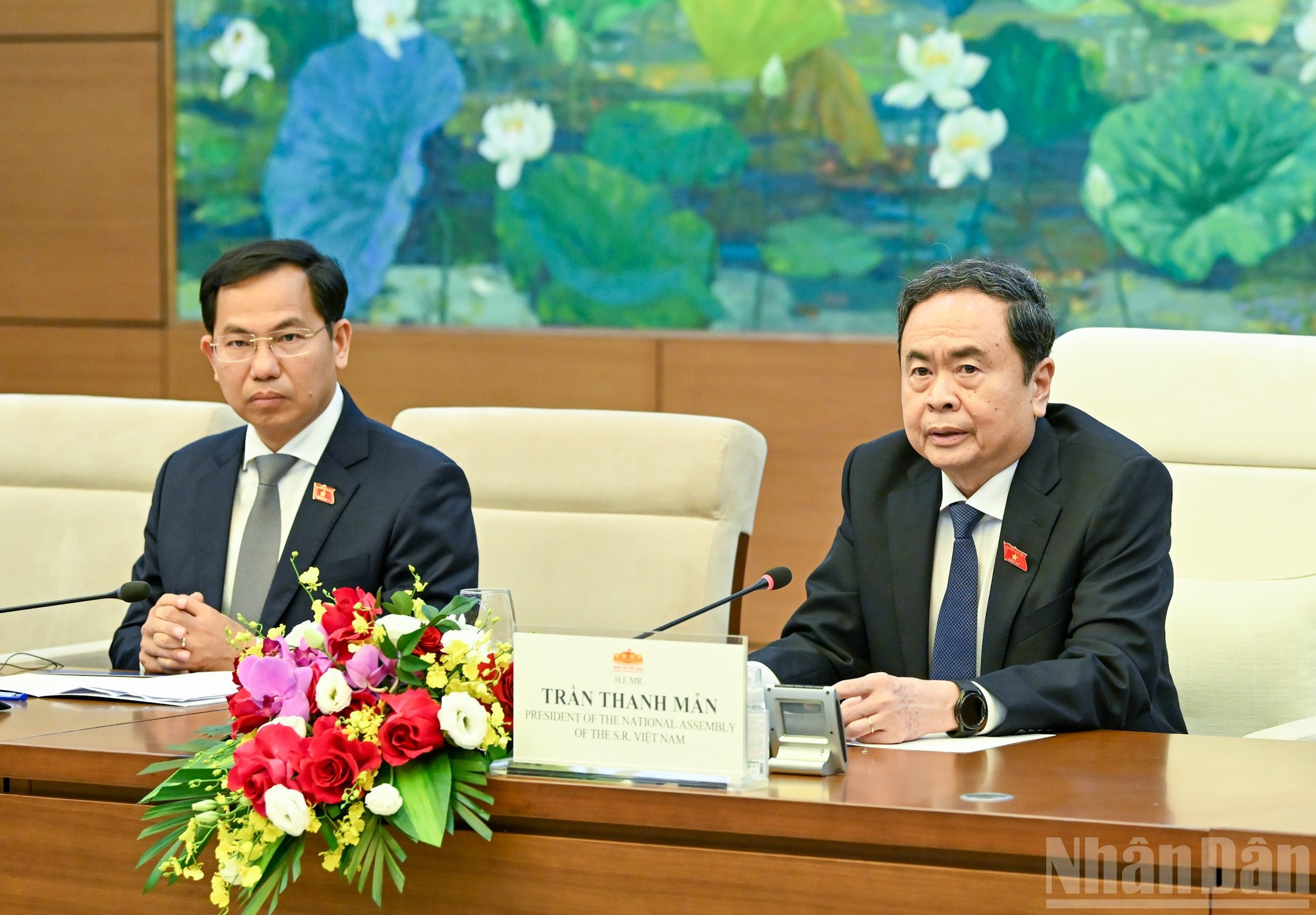 Le président de l’Assemblée nationale (AN) du Vietnam, Tran Thanh Man s'exprime à la rencontre. (Photo : Duy Linh)