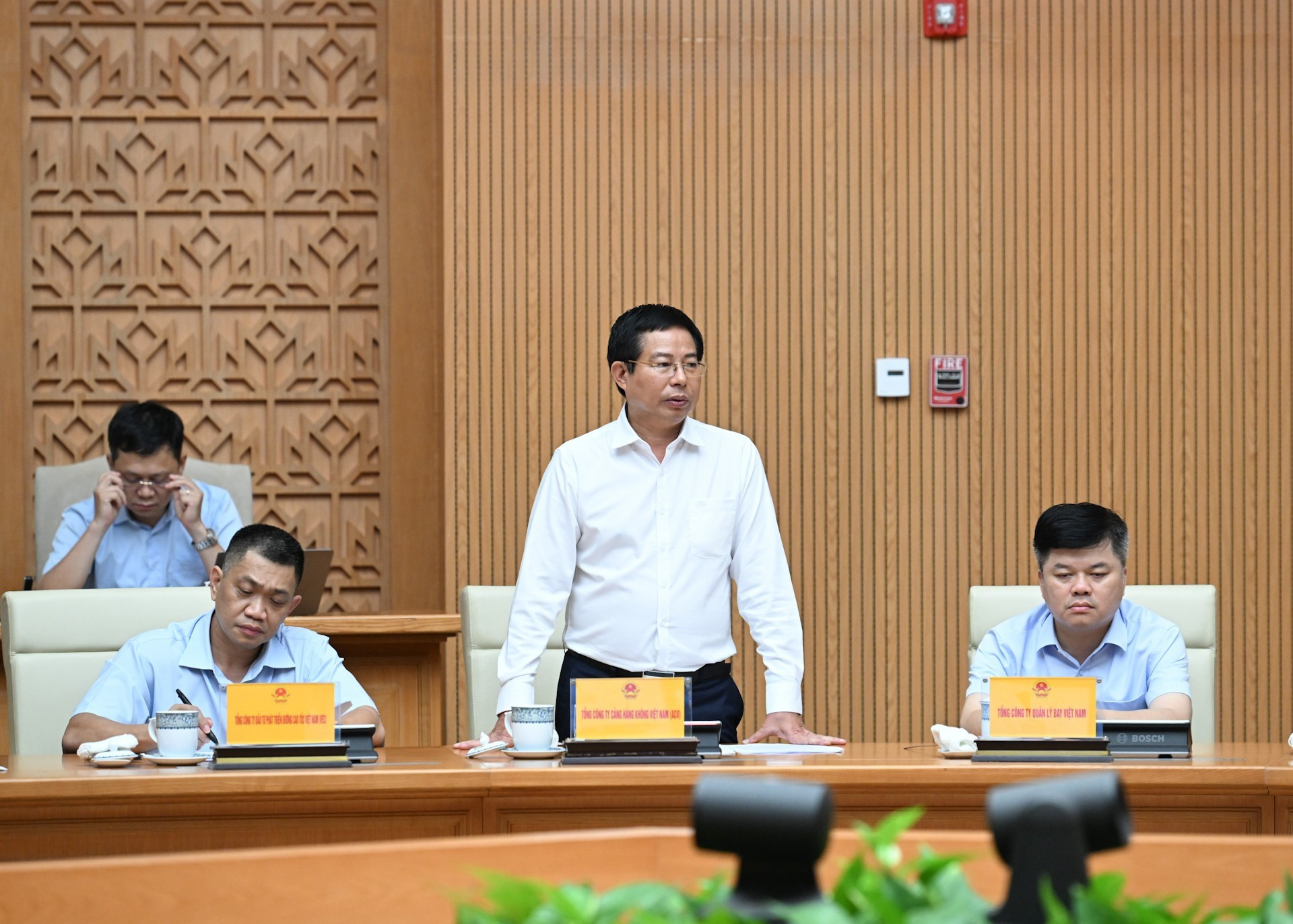 Un représentant de la direction de la Compagnie générale des aéroports du Vietnam s’exprime. t10.jpg