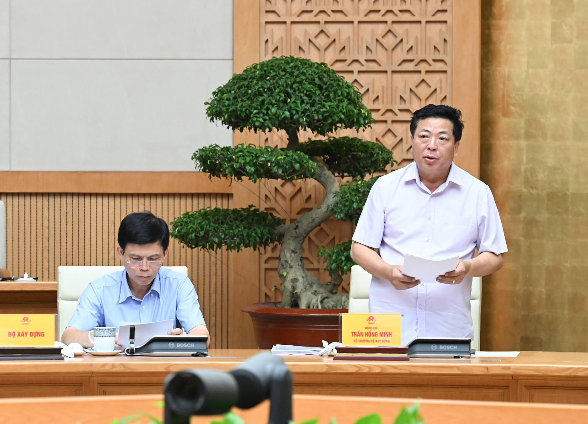 Le ministre de la Construction Tran Hong Minh prend la parole. t4.jpg